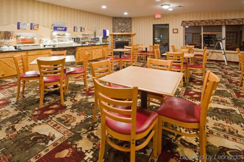Holiday Inn Express Munising-Lakeview Hotel By Ihg Kültér fotó